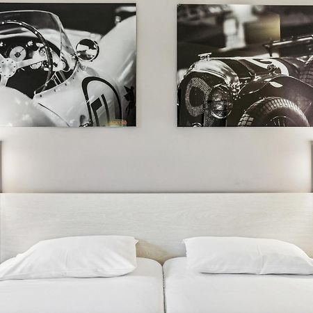 Hotel Akena La Ferte Bernard Cherré Buitenkant foto
