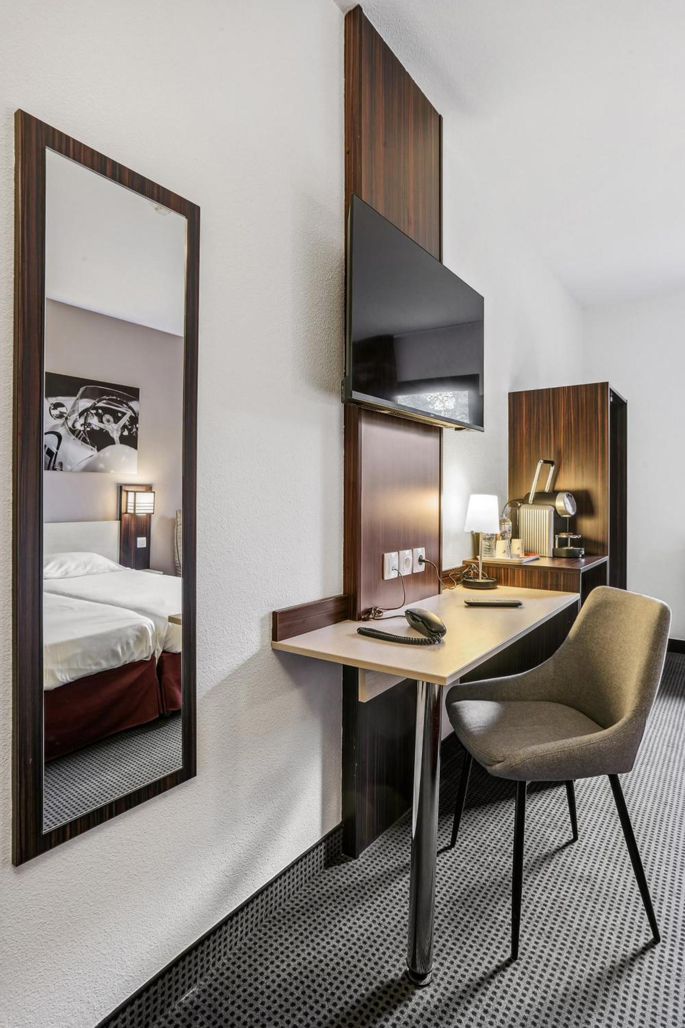 Hotel Akena La Ferte Bernard Cherré Buitenkant foto